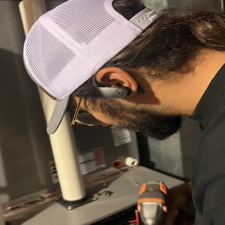 Slide of HER Heating Cooling & Plumbing