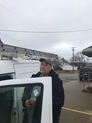 Hero Heating & Cooling Logo