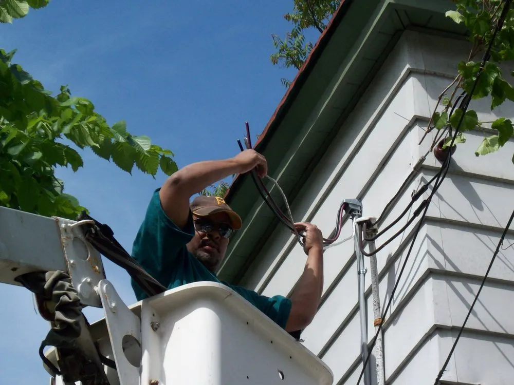 Slide of H&H HVAC Contractor