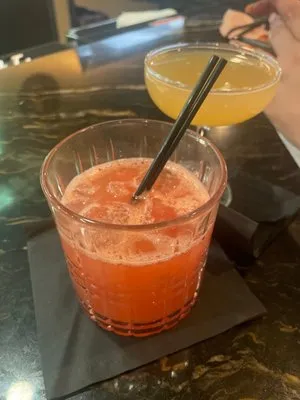 HHC Services DBA-Desert Snow Air Conditioning Logo