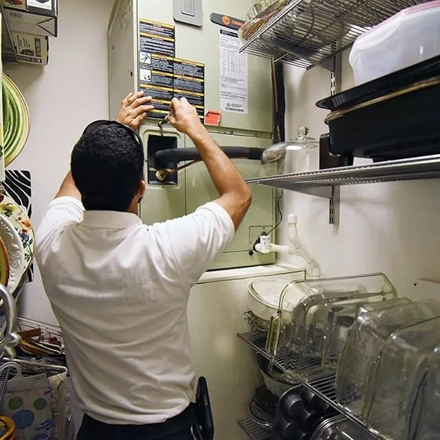 Slide of Hi-Tech Air Service