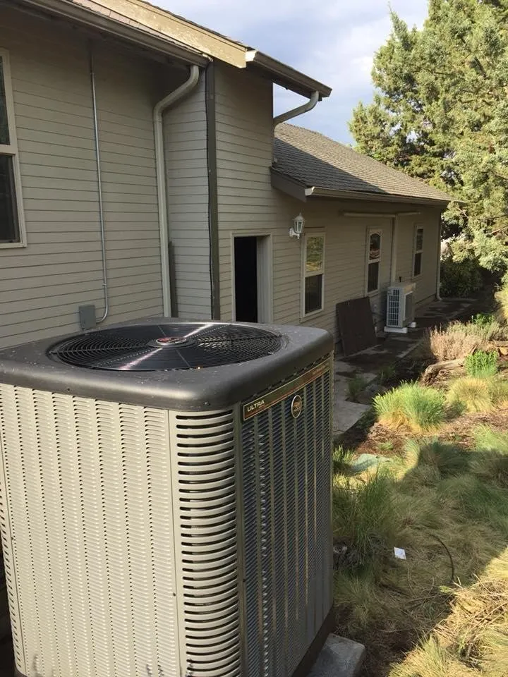 Slide of High Desert Mechanical