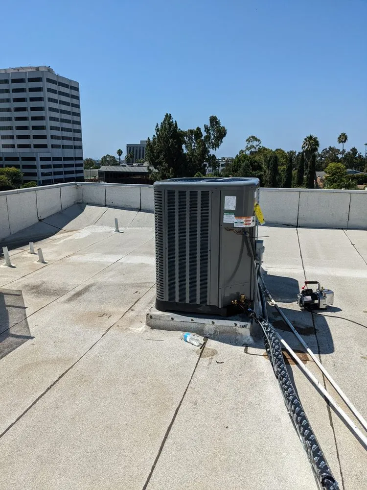 Slide of Highland Air