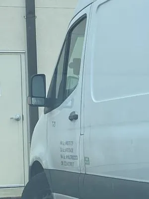 Hilltop Refrigeration Logo