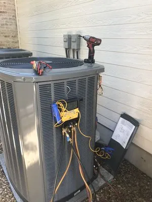 HJ Hicks Enterprises Logo