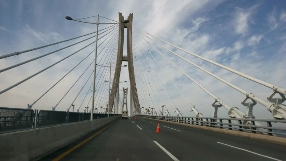 Slide of HL Plumbing