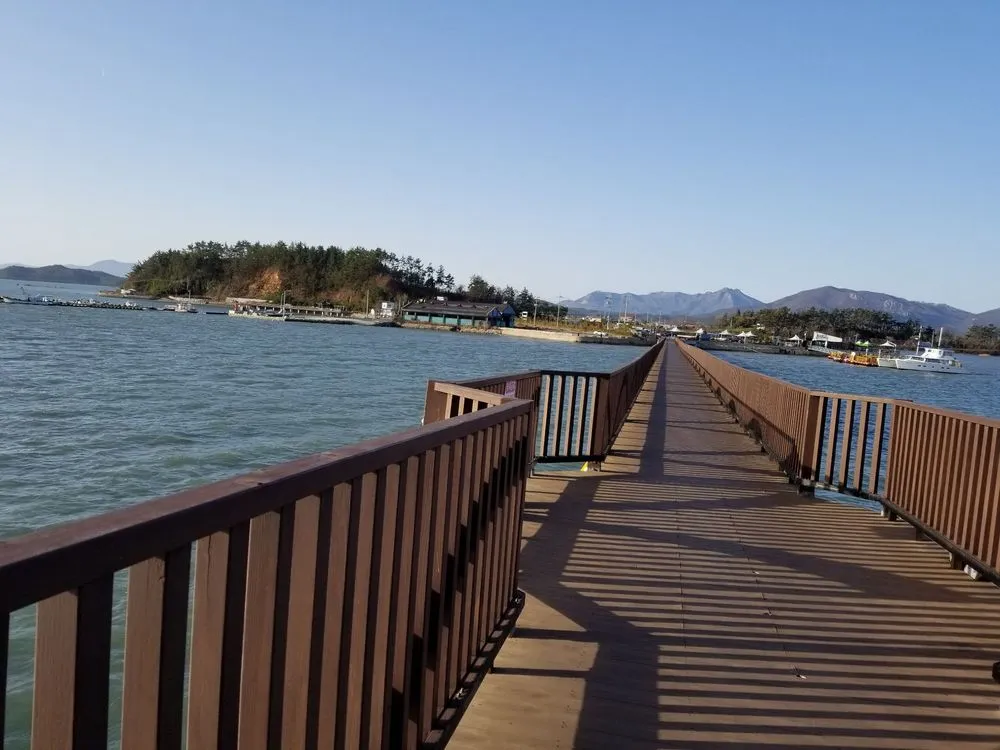 Slide of HL Plumbing