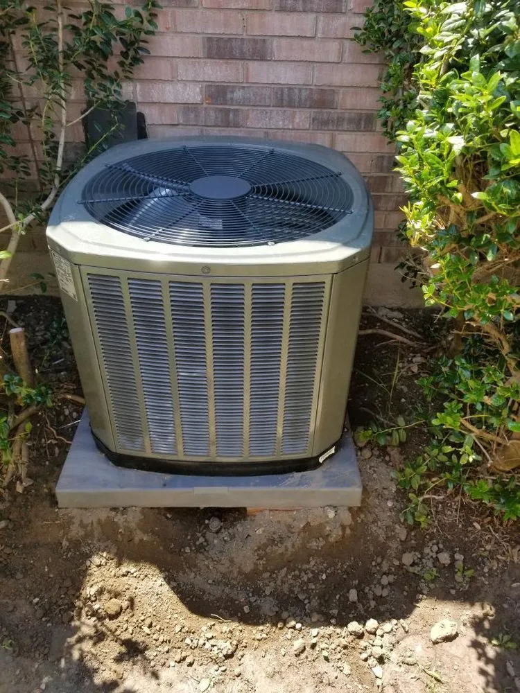 Slide of HM Tech Air Conditioning & Heating