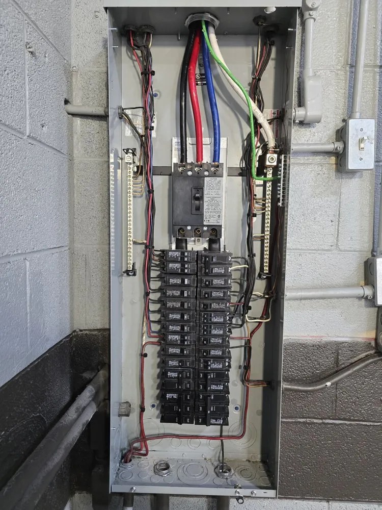 Slide of HNR Home Services