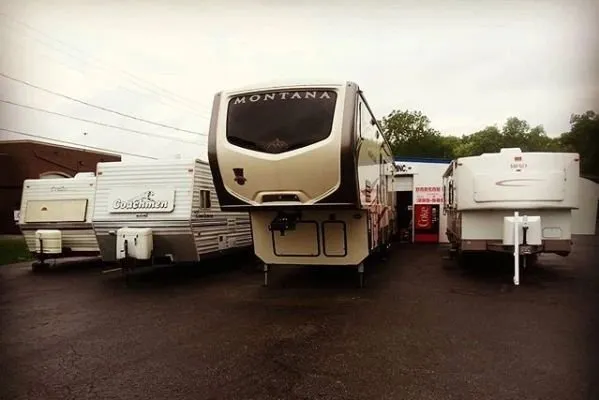 Slide of Hobson RV Service