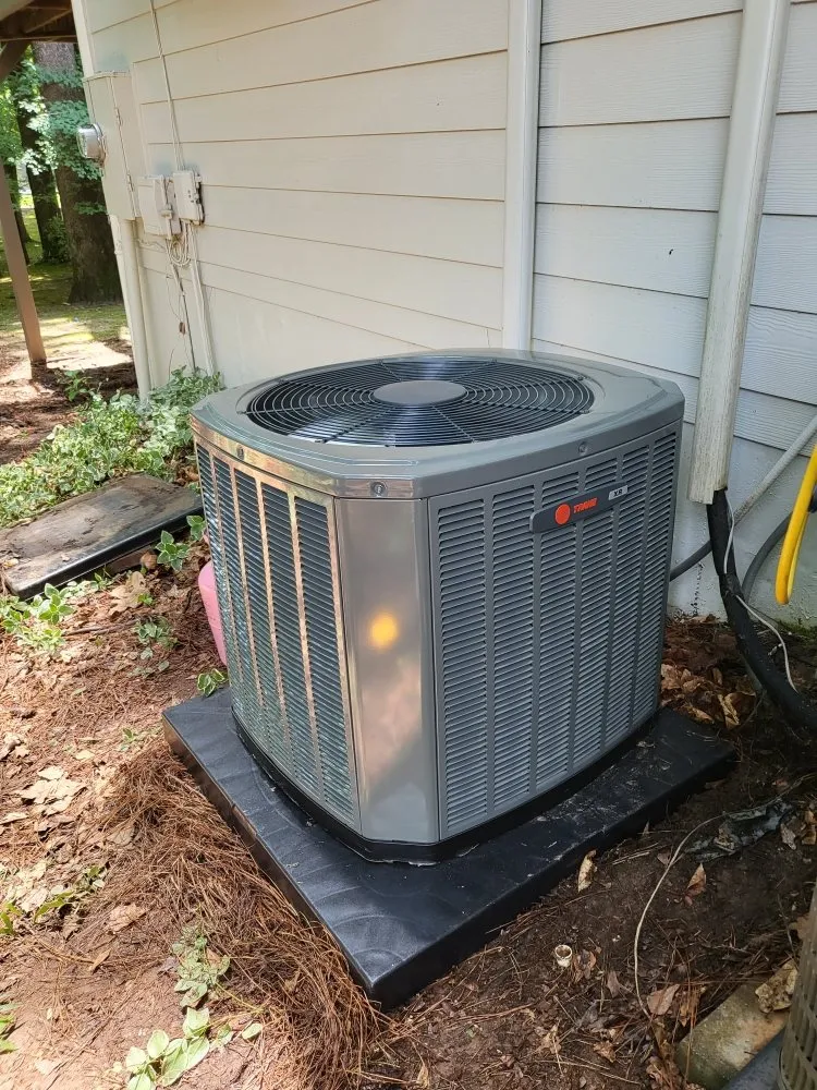 Slide of Hola Hola Heating and Air Services