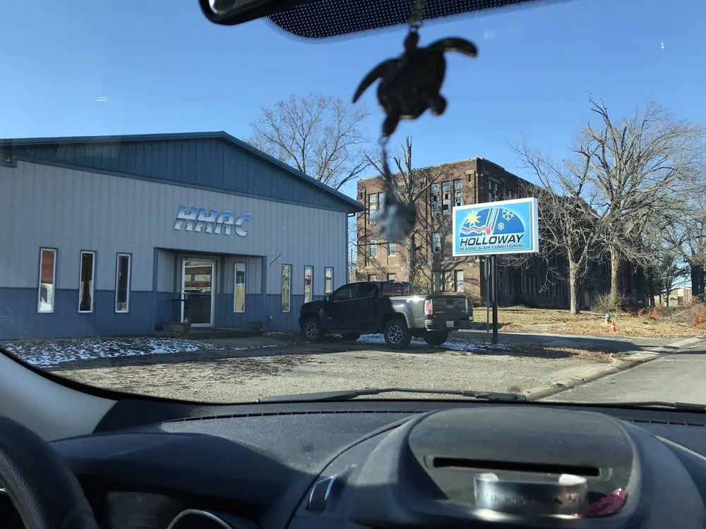 Slide of Holloway Heating & Air Conditioning