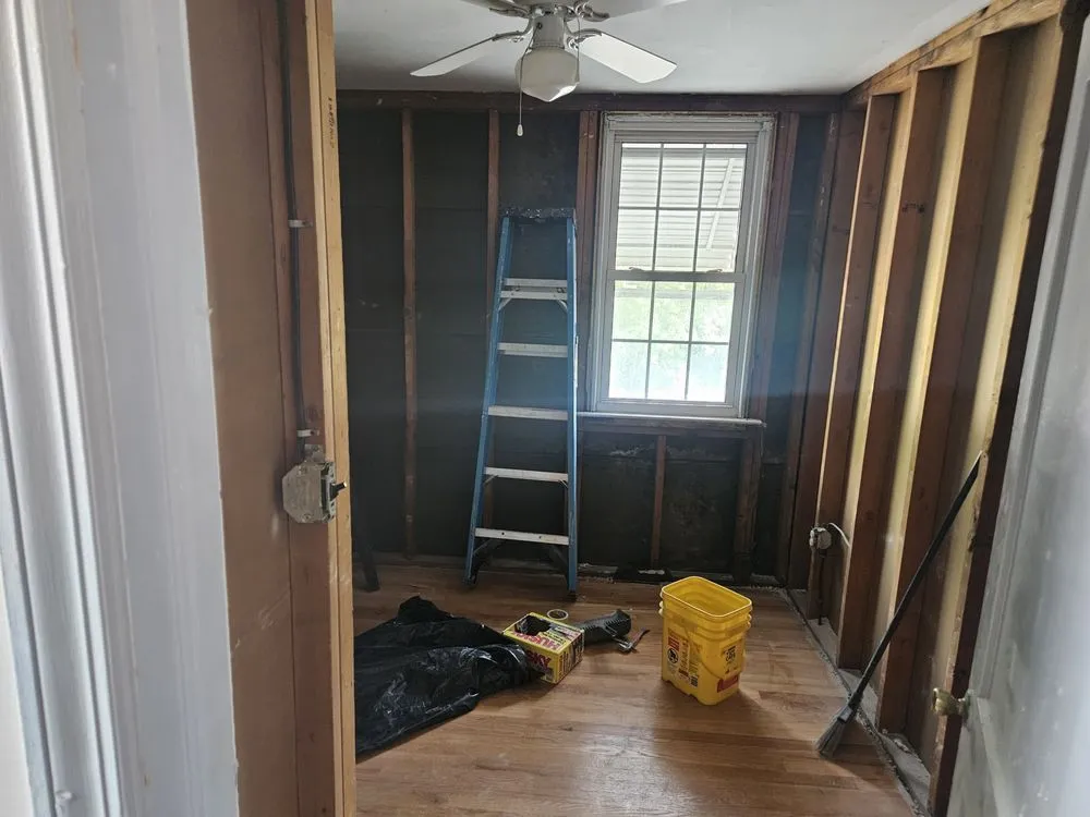 Slide of Holmes Contracting