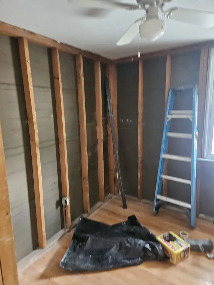 Slide of Holmes Contracting