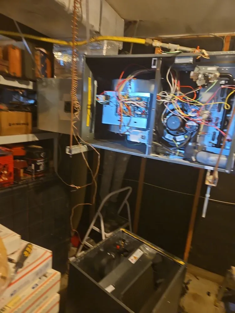 Slide of Holmes Contracting