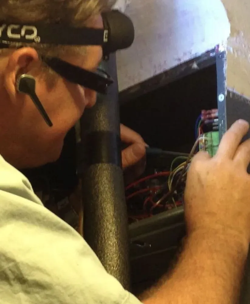 Slide of Holmes Cooling & Heating