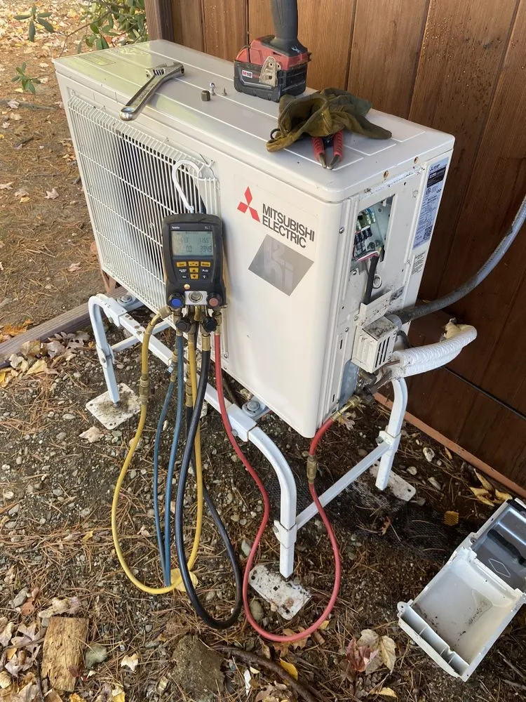 Slide of Holmes HVAC Solutions