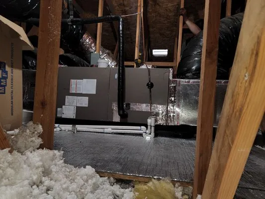 Holt Services Heat and Air Logo