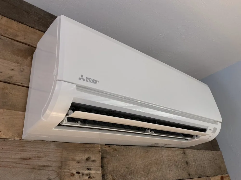 Slide of HomePros Cooling & Heating