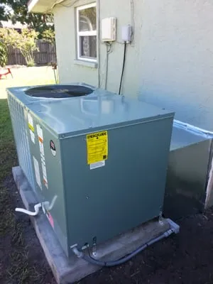 Hometown Air Conditioning Logo