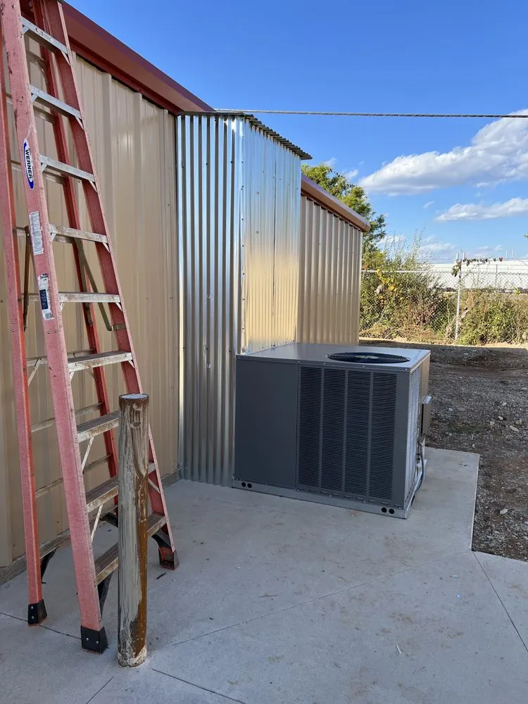 Slide of Hometown Air Solutions