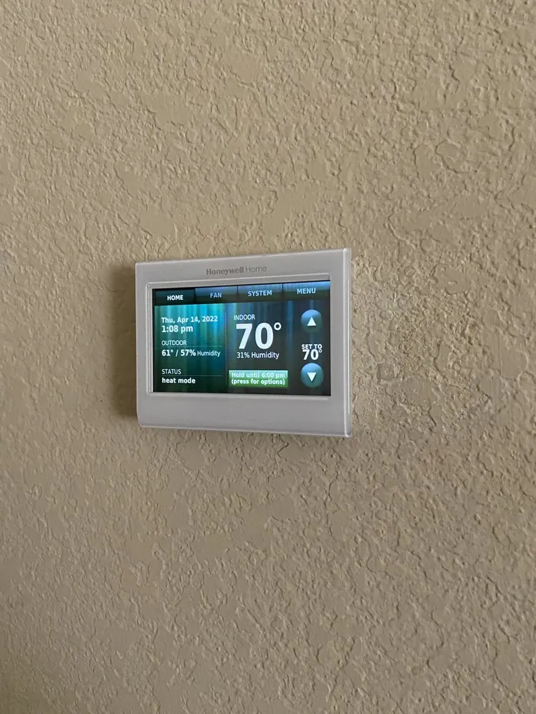 Slide of Hometown Heating & Air