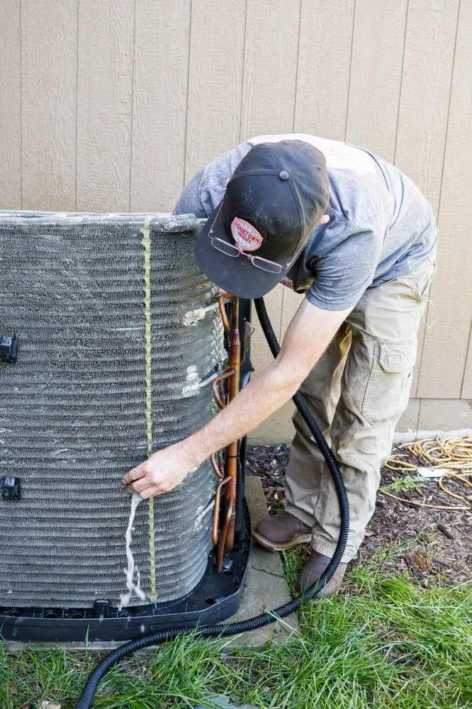 Top-rated air conditioning tune-up in Lee's Summit, MO - Hometown Heroes Heating and Cooling of Lee's Summit