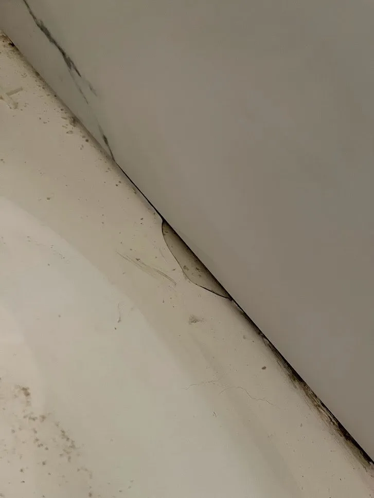 Slide of Honeycutt's Handyman Service