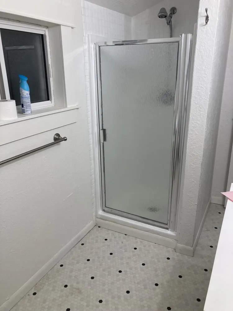 Slide of Hood River Handyman