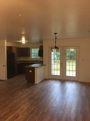 Hostler Enterprises Logo