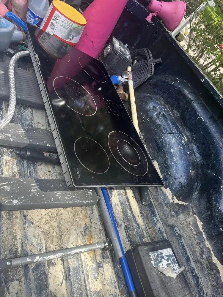 Slide of Hot Momma’s Hauling