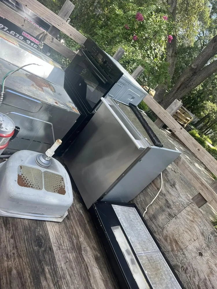 Slide of Hot Momma’s Hauling