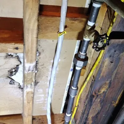 HotWintersCoolSummers Logo