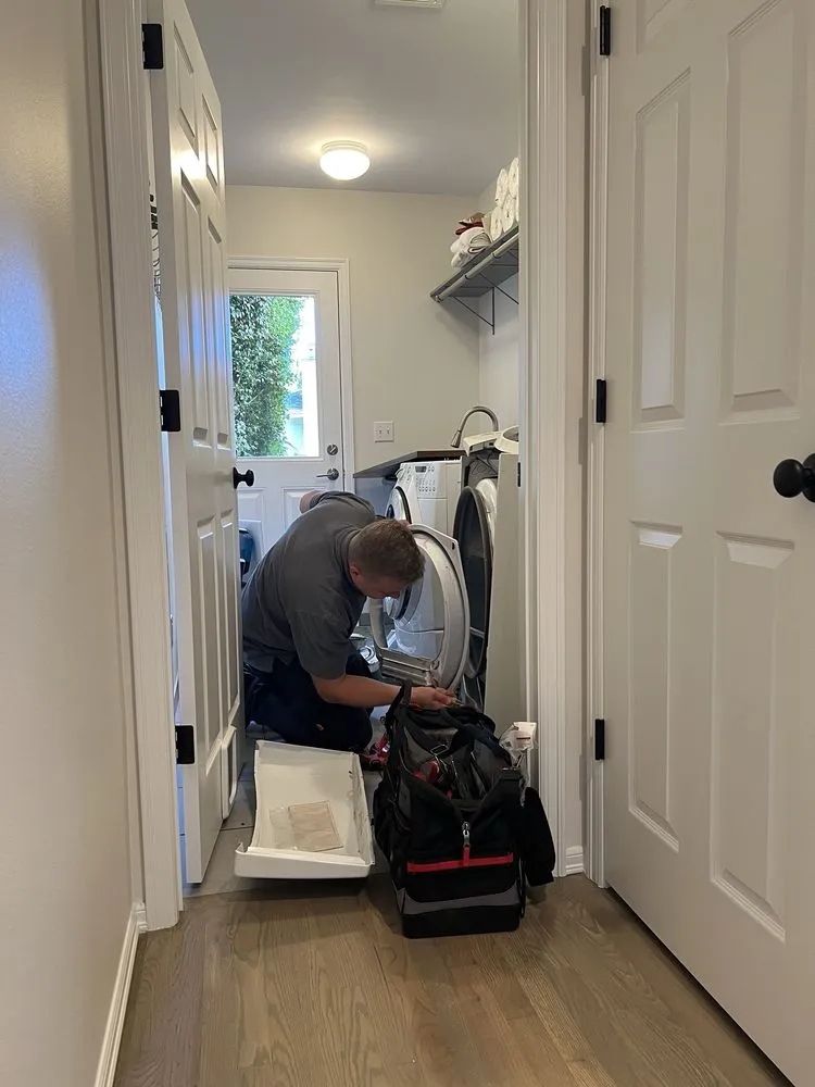 Slide of Hotwire HVAC Refrigeration & Appliance Repair