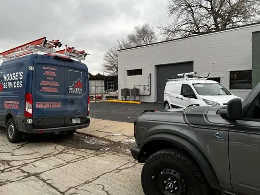 House's Services Logo