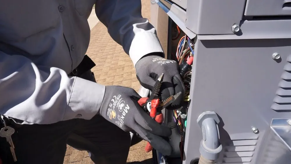 Slide of Howard Air Showroom & Design Center