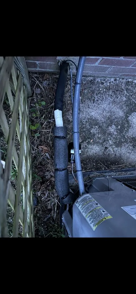 Slide of Howell's Heating & Air Conditioning