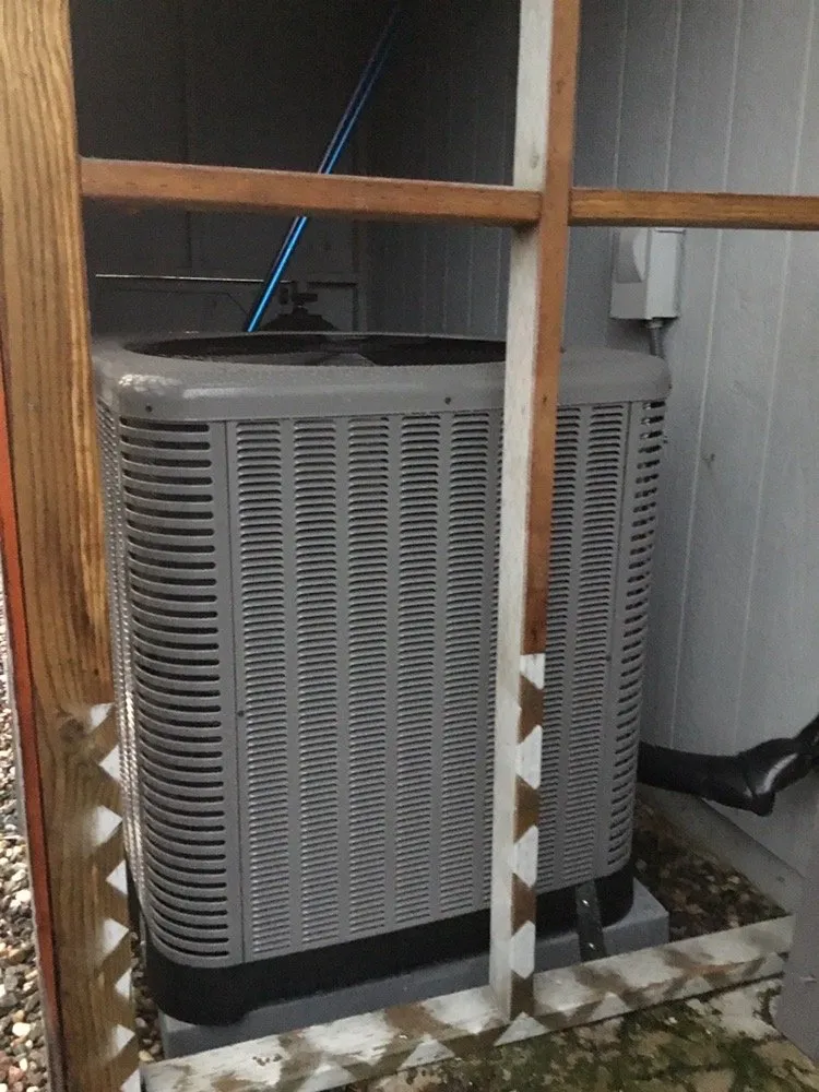 Slide of Howes Company Heating & Air