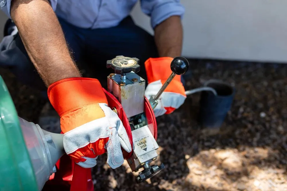 Slide of HQ Plumbing And Air