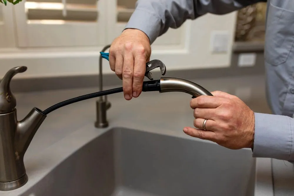 Slide of HQ Plumbing And Air