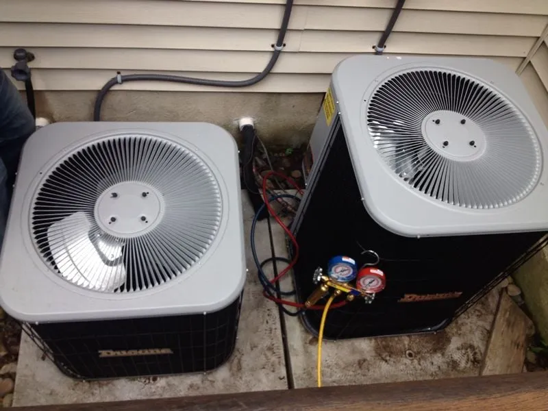 Slide of HR Heating, Air Conditioning & Refrigeration