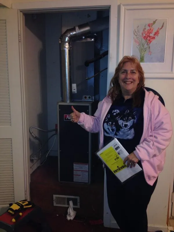 Slide of HR Heating, Air Conditioning & Refrigeration