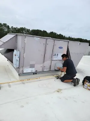 HS Sevices HVAC Logo