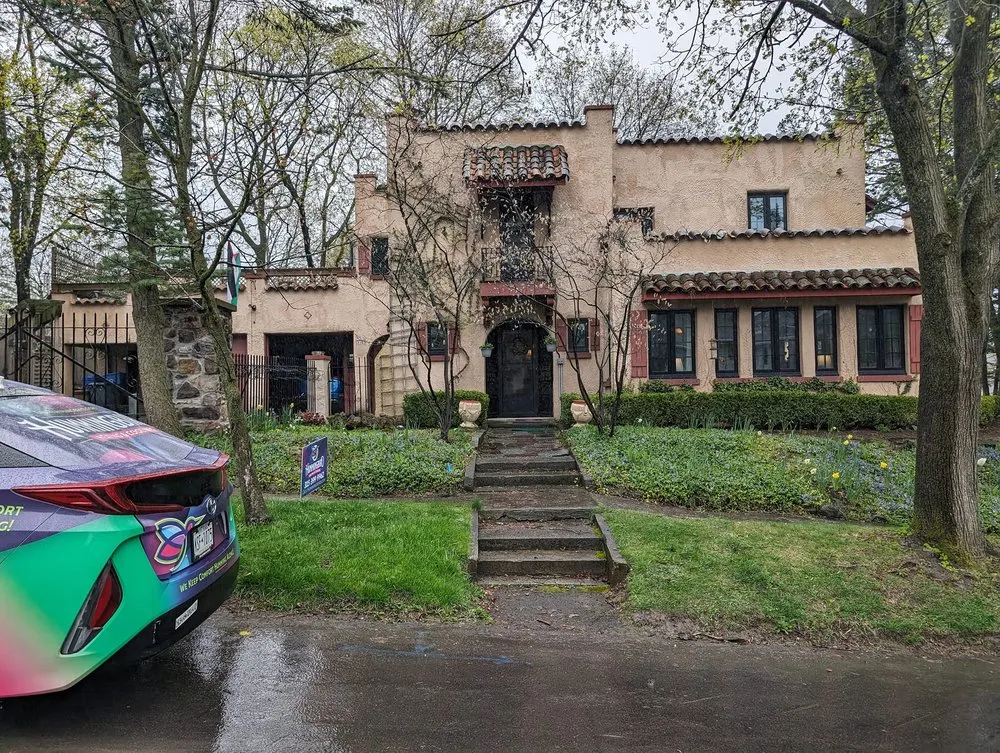 Slide of Hummingbird Heating & Cooling