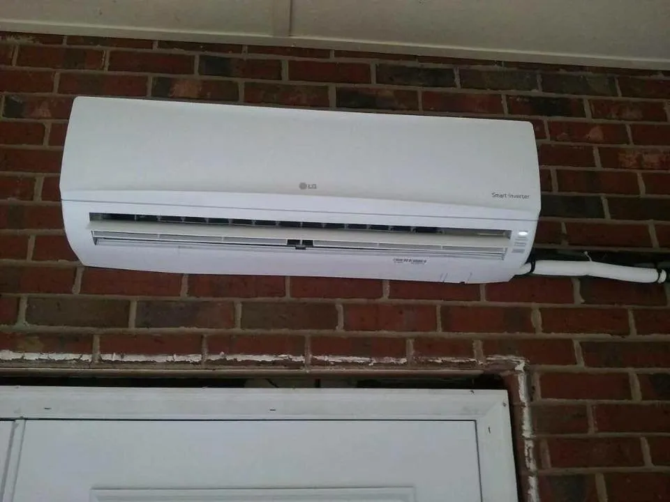 Slide of Huneycutt Cooling & Heating Experts