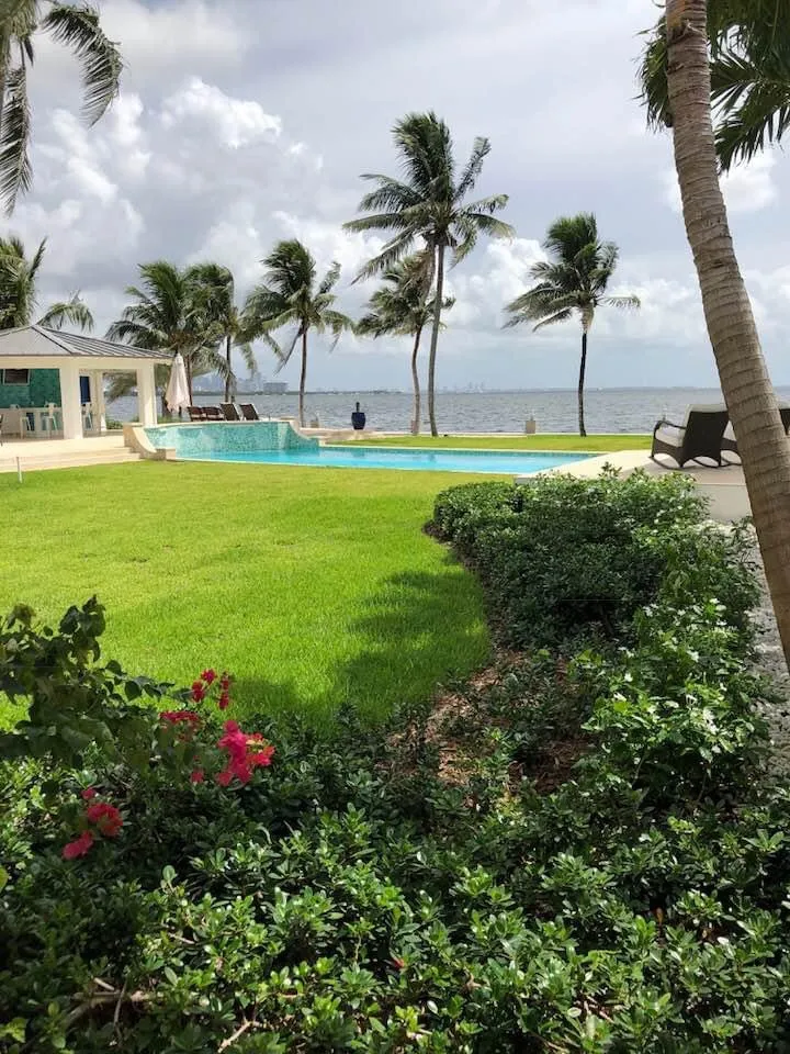 Slide of HVAC Florida Contractors