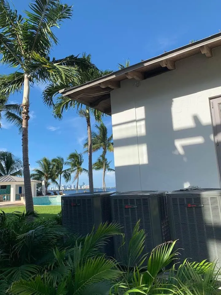 Slide of HVAC Florida Contractors