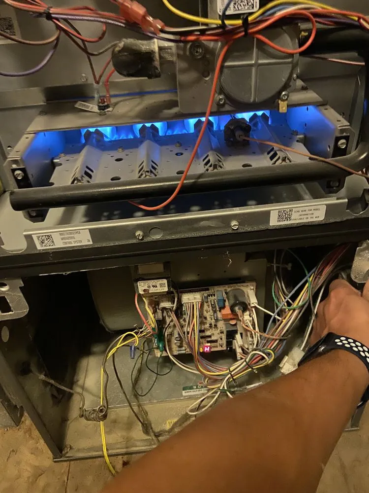 Slide of Hvac Tehnician Installer