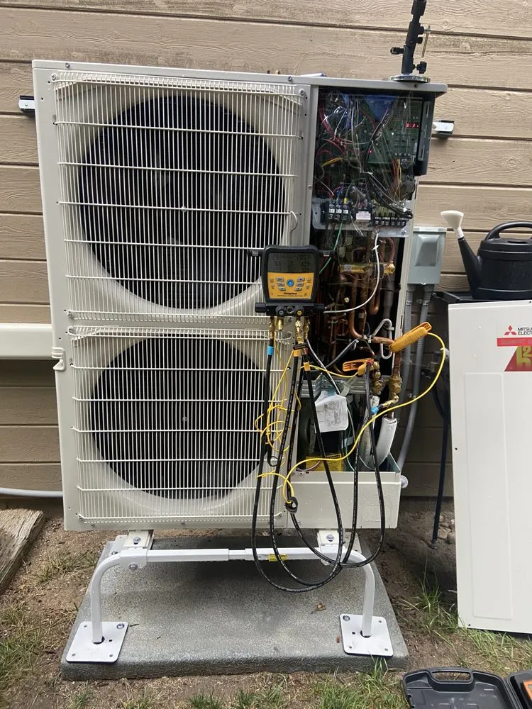 Slide of Hvac Tehnician Installer