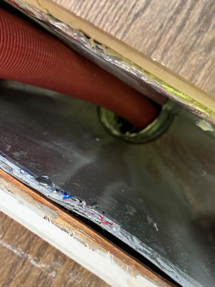 Slide of HVAC Utor Services